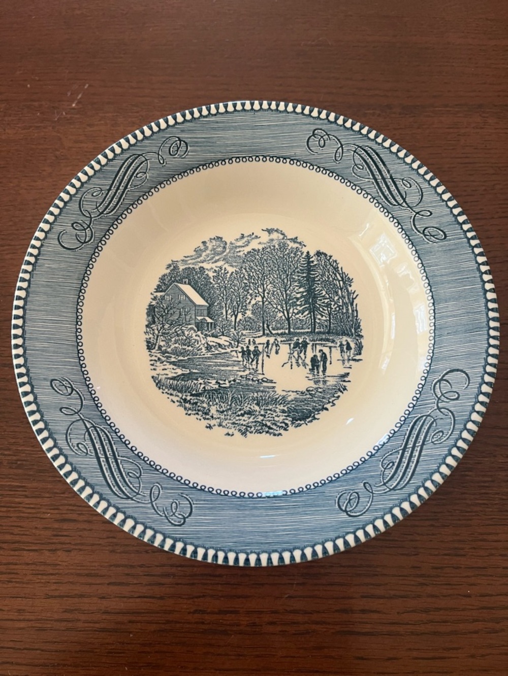 Set of 4 Currier and Ives Early Winter rim soup bowl blue white cereal